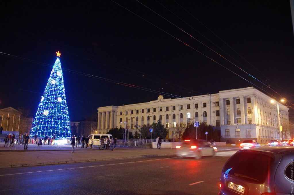 Новогодний Симферополь- площадь Ленина
